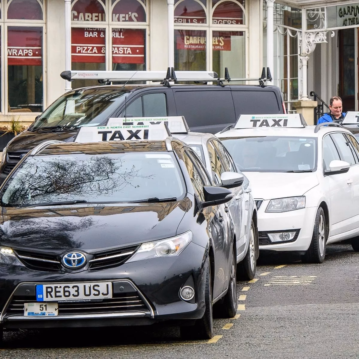 How do I get a cab in St Helens?