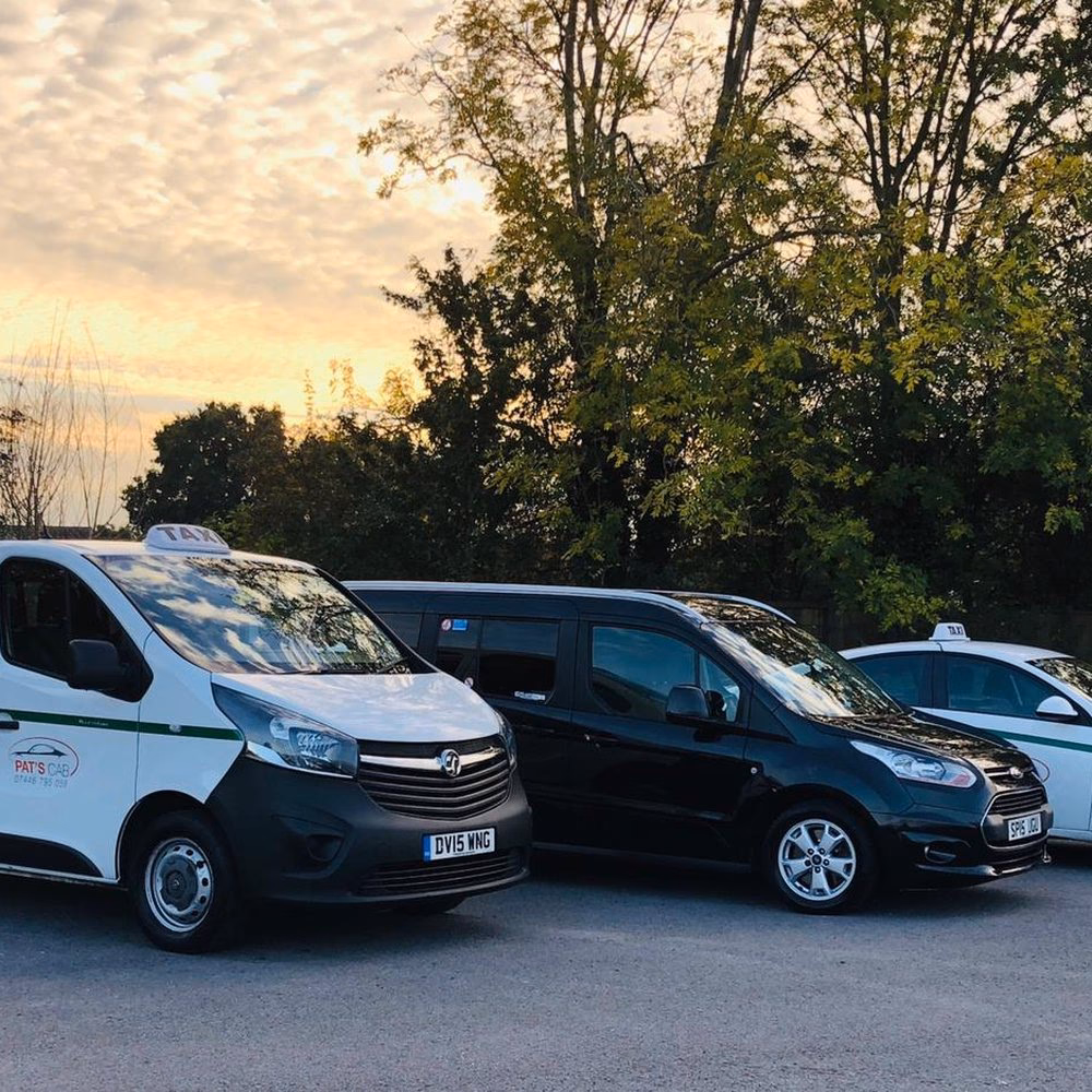 Who are Strood taxis?