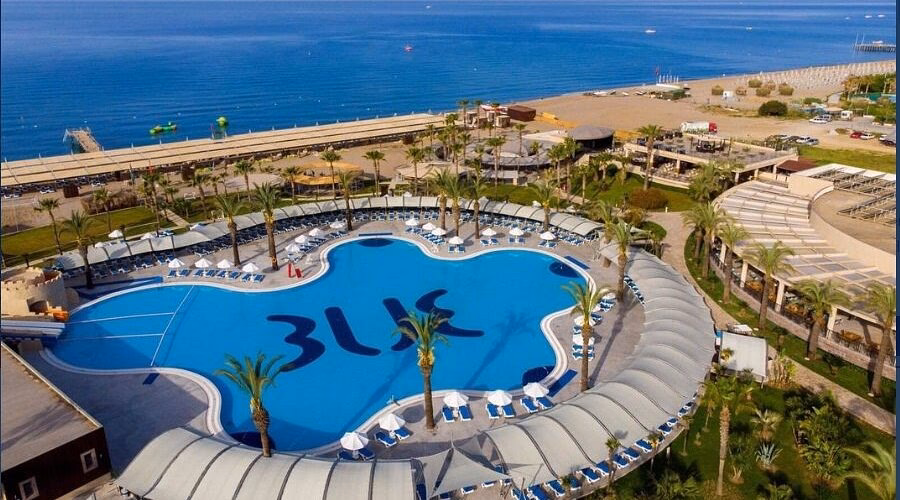 How do I stop a taxi in side?