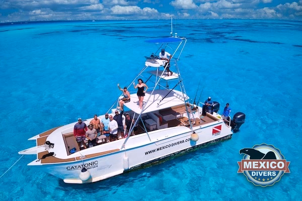 How do I get from Isla Mujeres to Cancun airport?