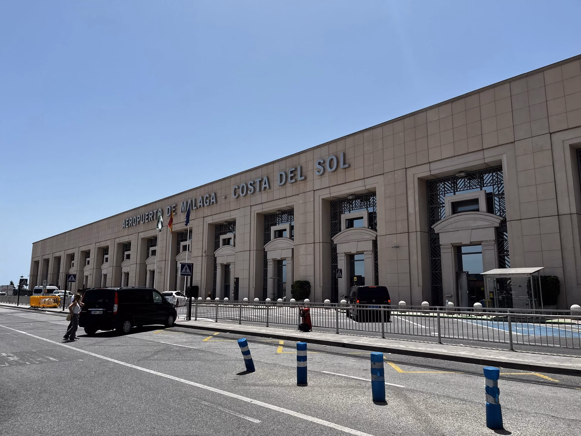 Can I cancel my airport transfer to Torremolinos?