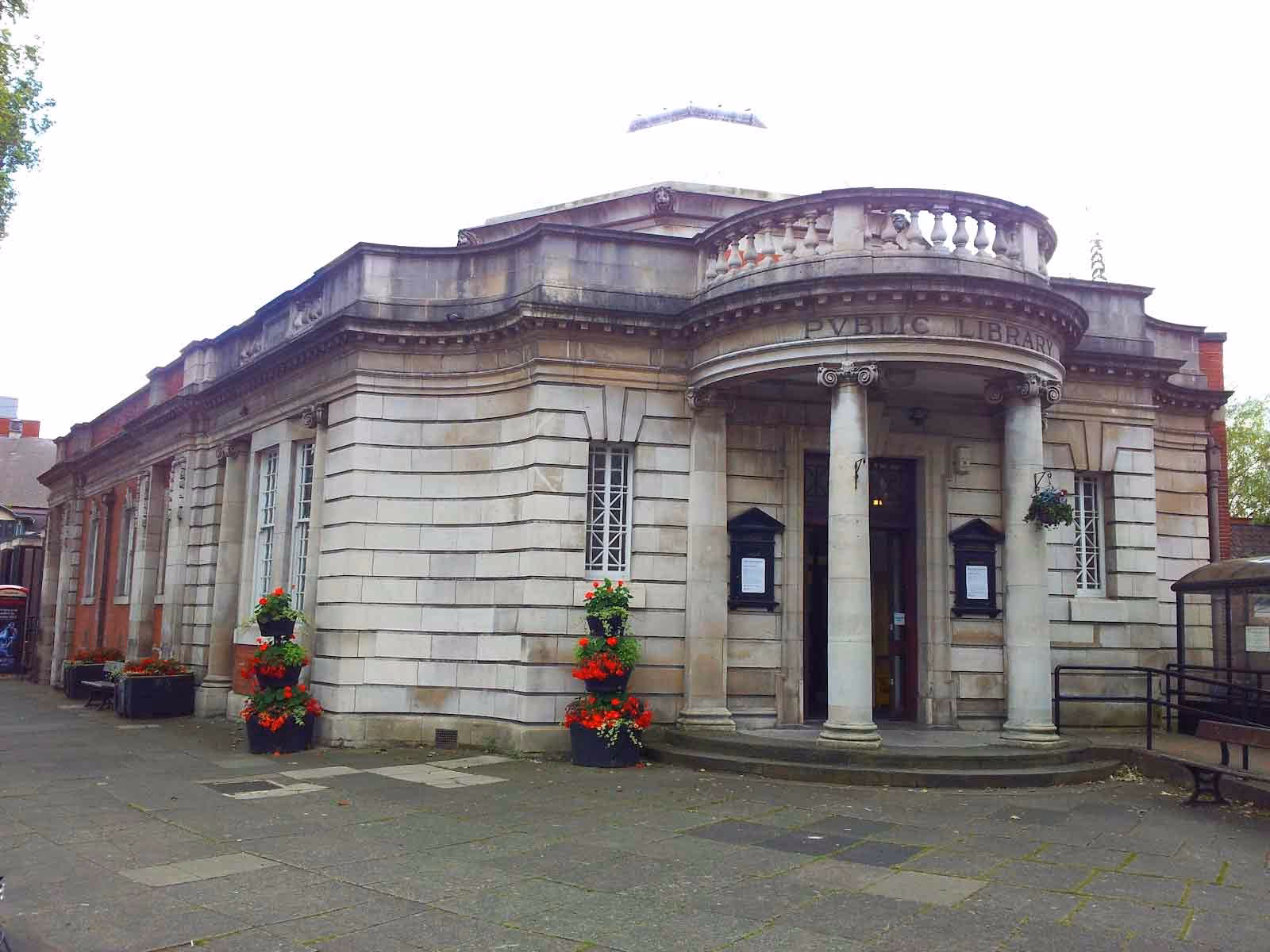 Who are the best Trafford taxi companies?