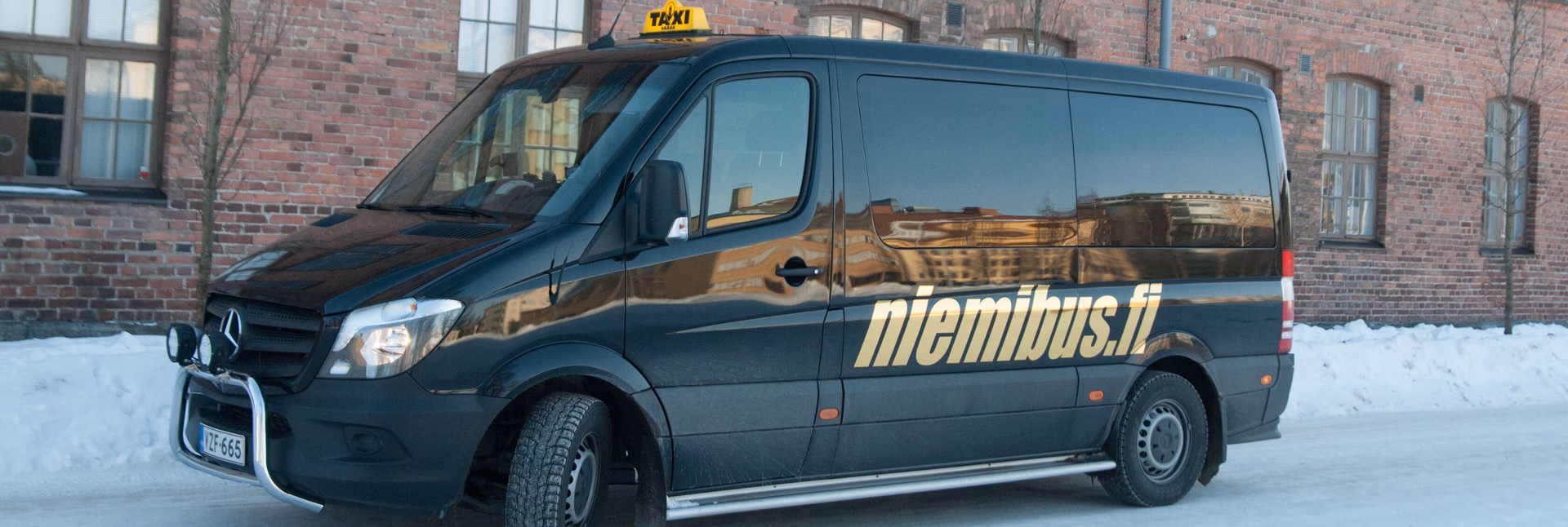 How many passengers can a taxi take?