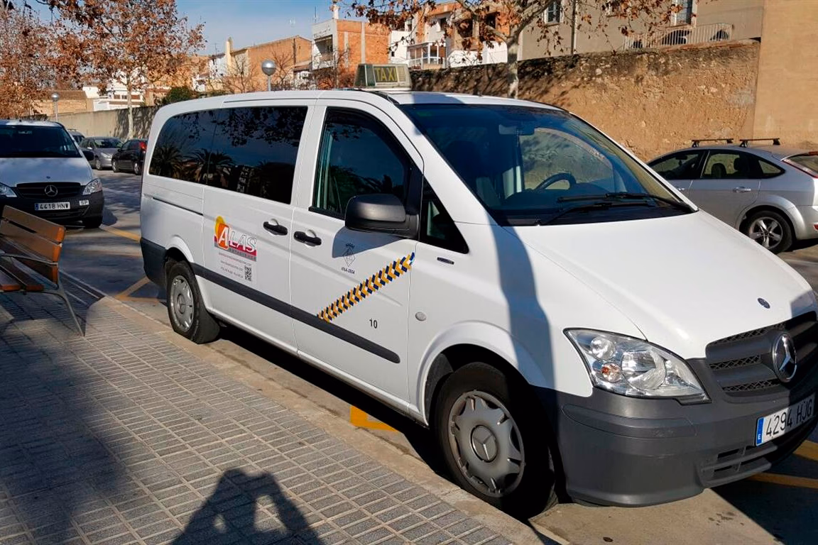 ¿Qué servicios ofrece taxi Vilafranca?