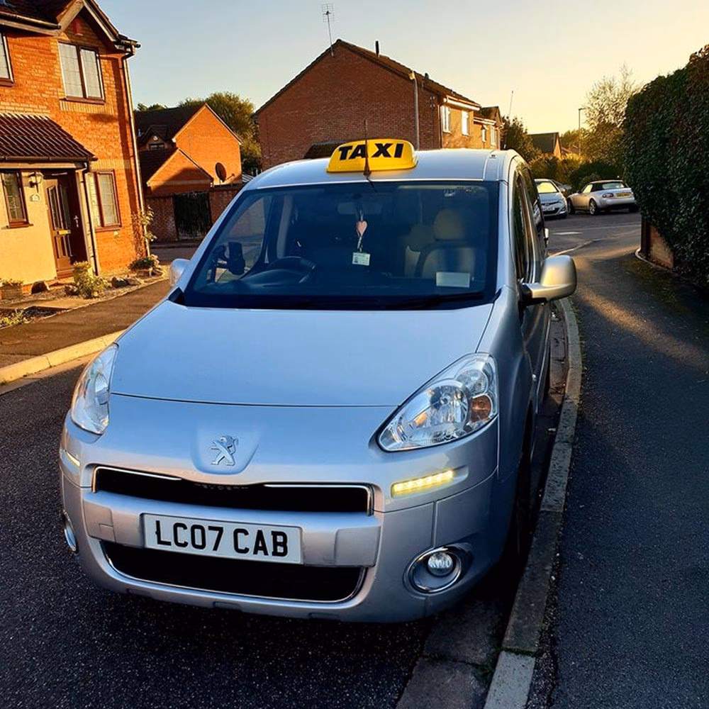 Where can I find the best taxi cabs and private hire cars?