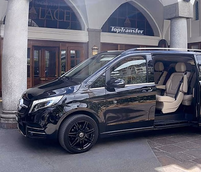 Is there a train from Victoria Coach Station to Heathrow Airport?