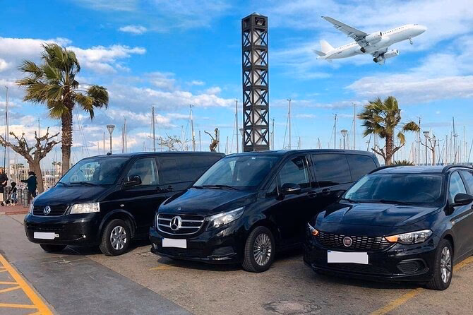 Who are OR Tambo International Airport cabs?