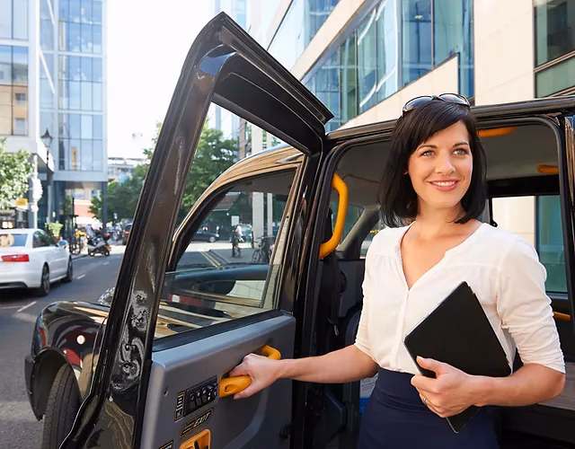 Who are Sleaford & Cranwell taxis?