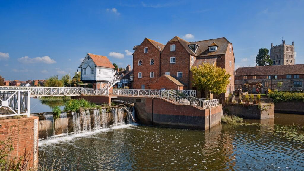 Where can I hire a car in Tewkesbury?
