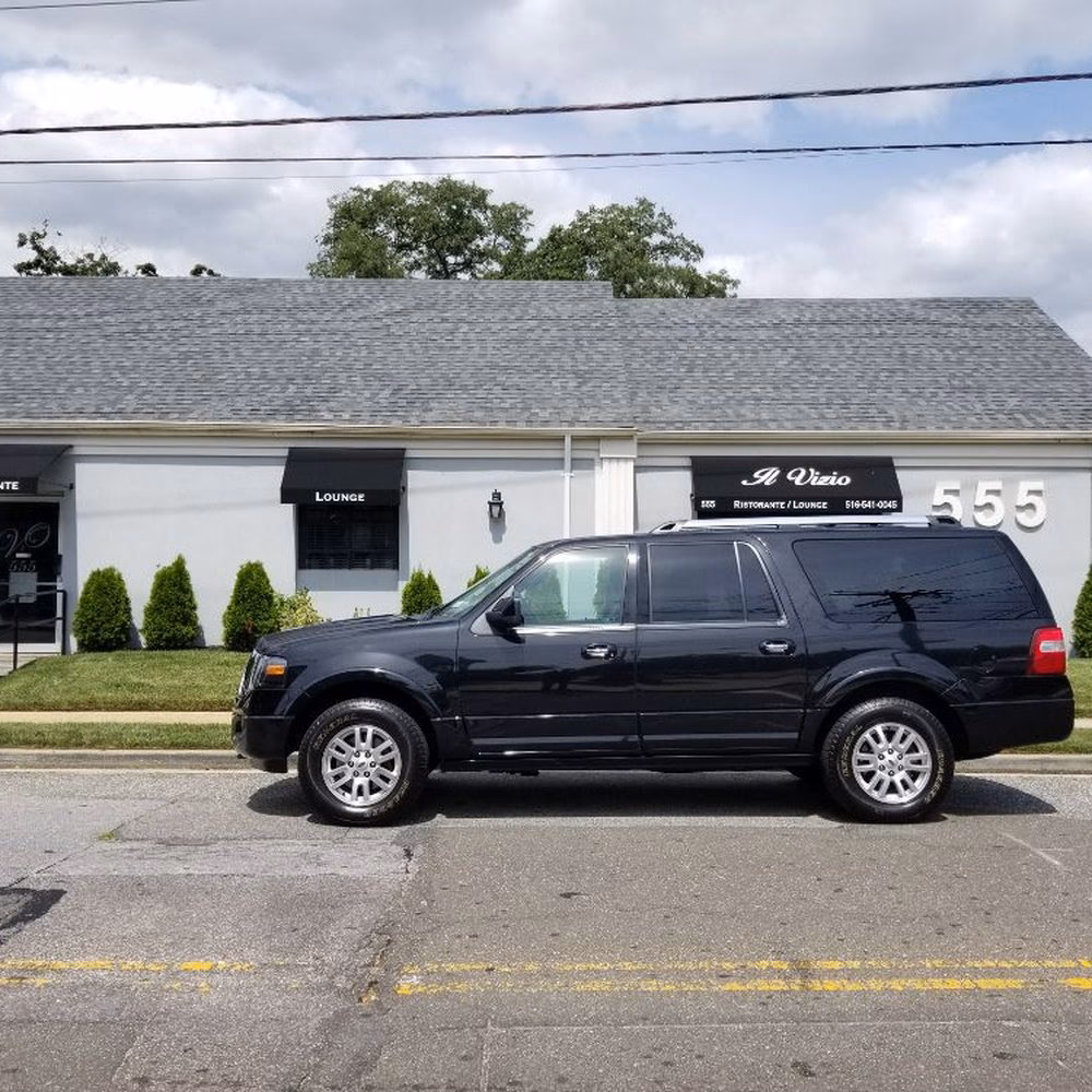 Who is Vizio Holding Corporation?