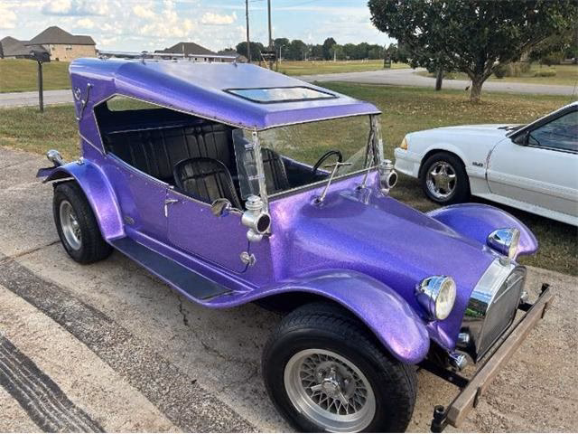 How much does a Volkswagen Caddy Maxi cost?