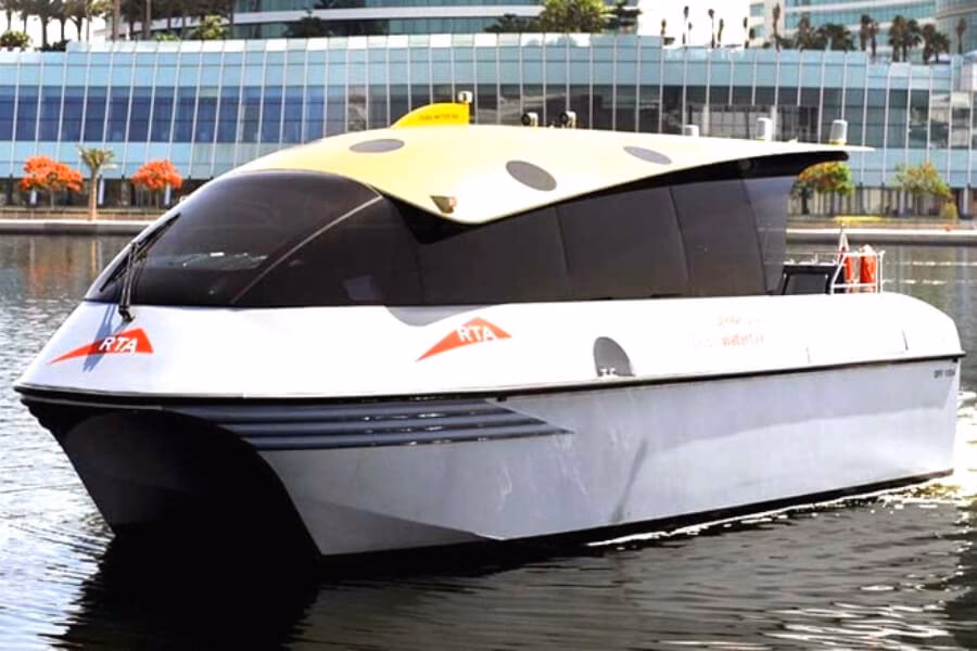How many water taxi stations are there in Dubai?
