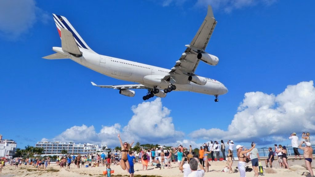 How to get from St Maarten to Maho Beach?