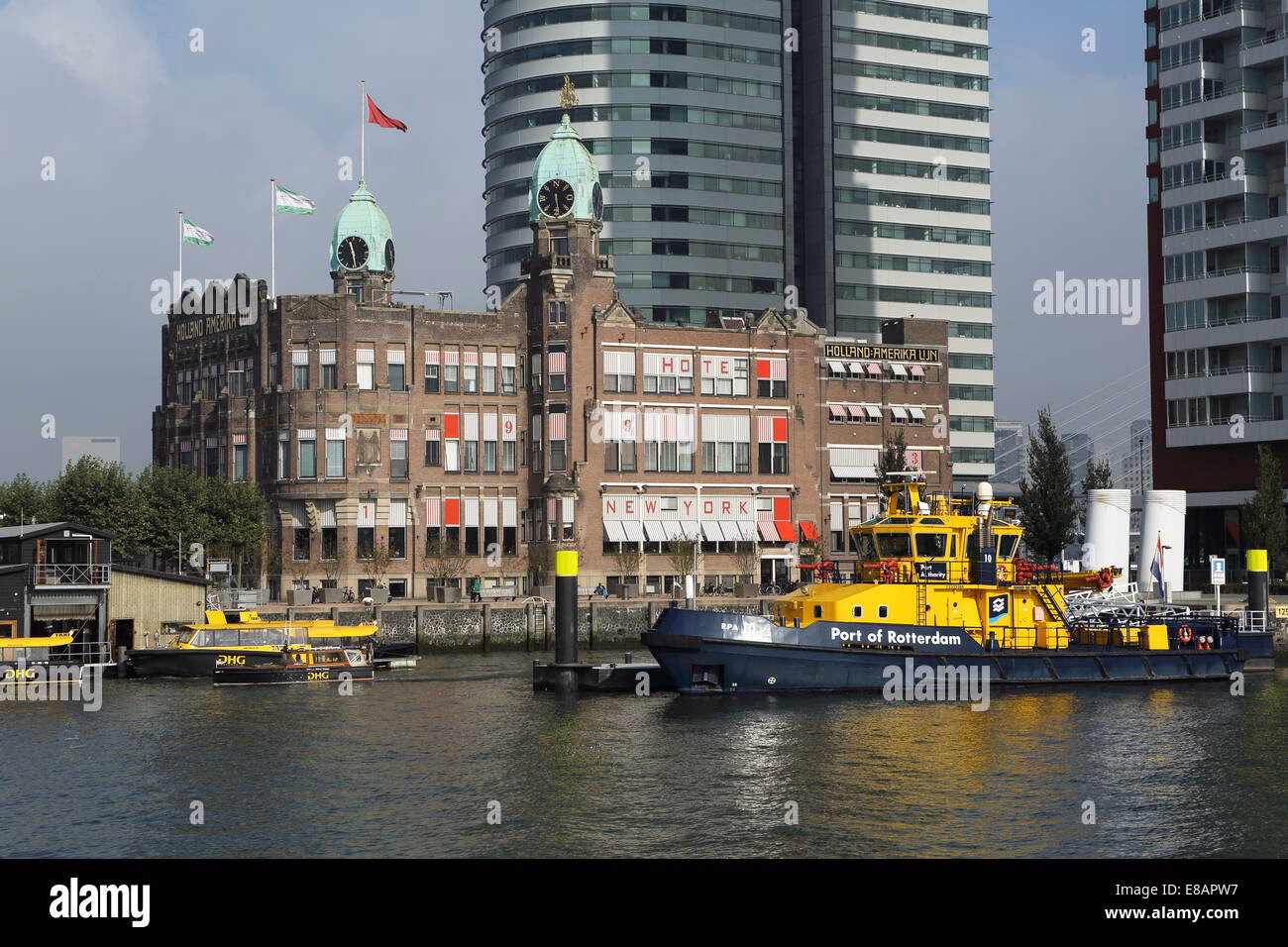 What is watertaxi Rotterdam?