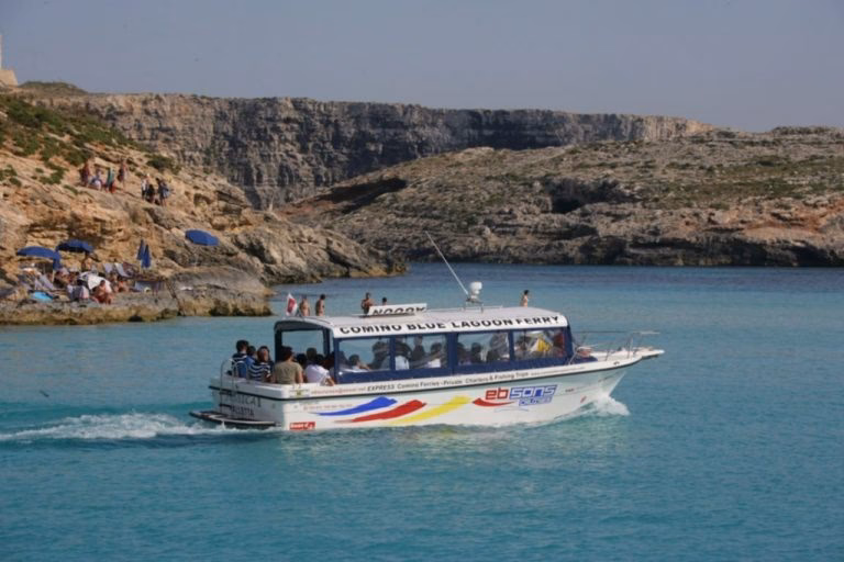 How do I get to the Blue Lagoon Malta?