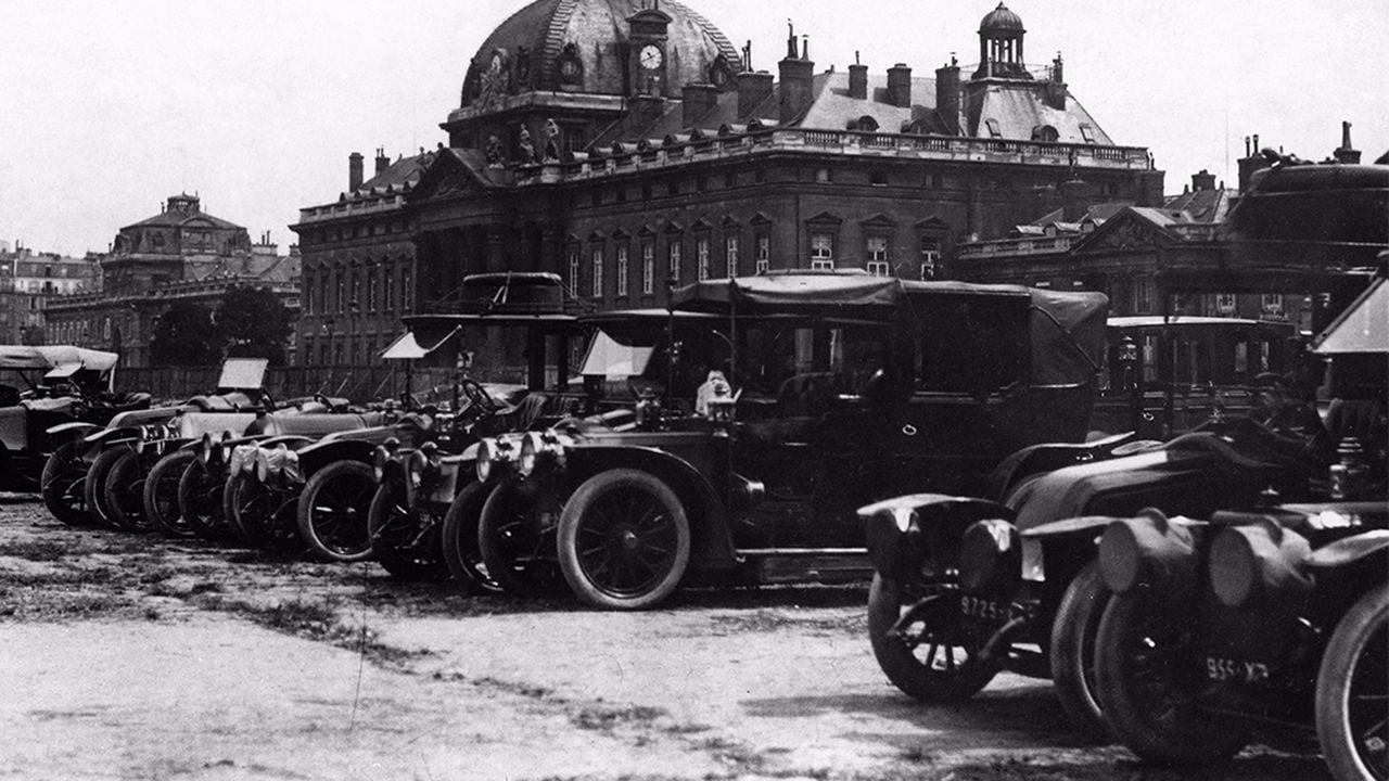 Why did the British impose a blackout during WW2?