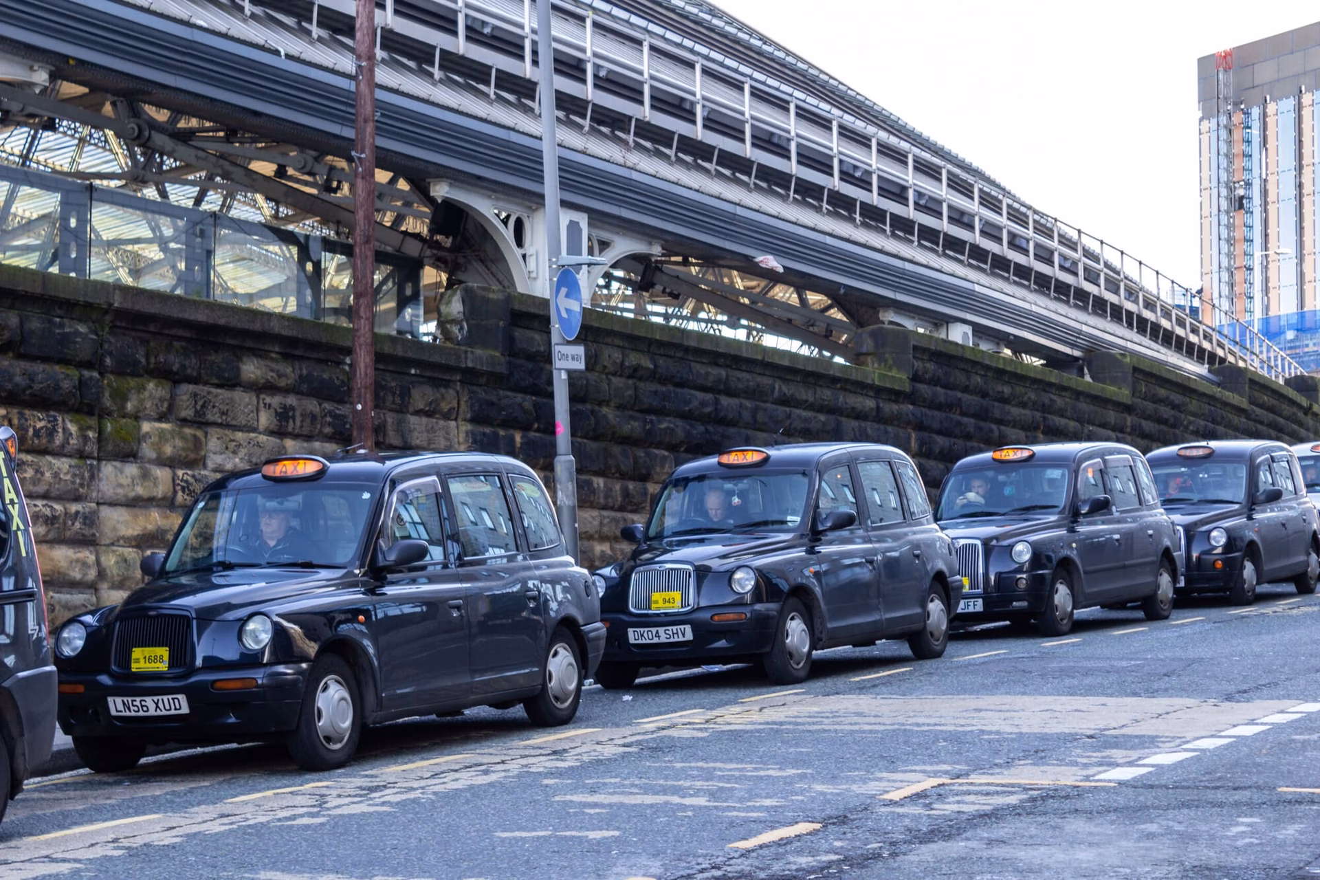 What are the costs of running a taxi?
