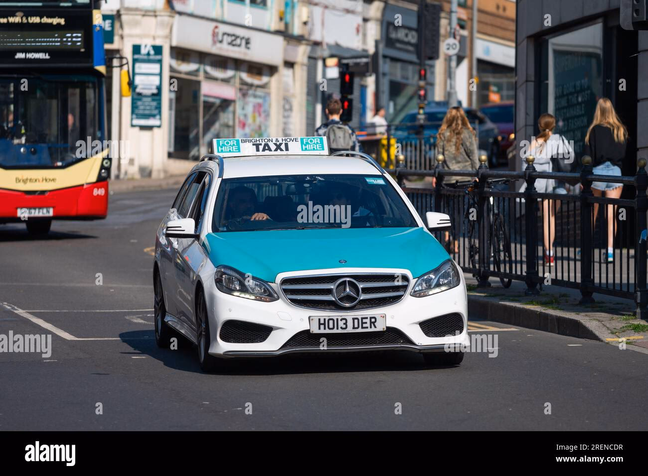 Do Brighton & Hove drivers have a dual licence?