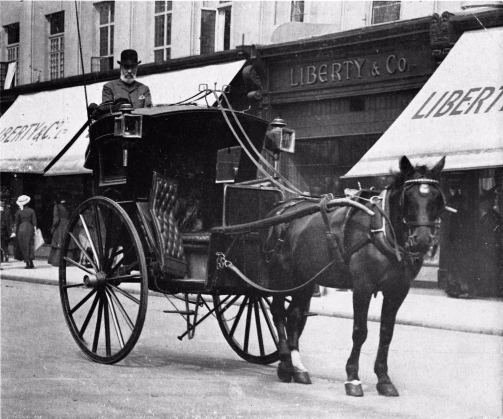What was the most popular cab in London in 1914?